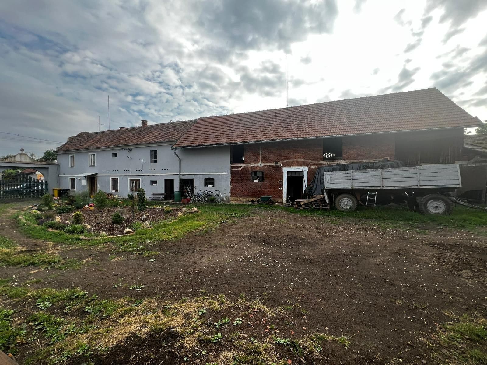 Predaj domu 160 m², pozemek 6.276 m², Vinary, Královéhradecký kraj Predaj domu 160 m², pozemek 6.276 m², Vinary, Královéhradecký kraj