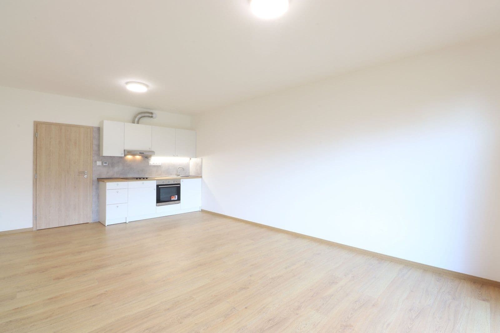 Prenájom bytu 1-izbový 37 m², Lázeňská, Slaný, Středočeský kraj Prenájom bytu 1-izbový 37 m², Lázeňská, Slaný, Středočeský kraj