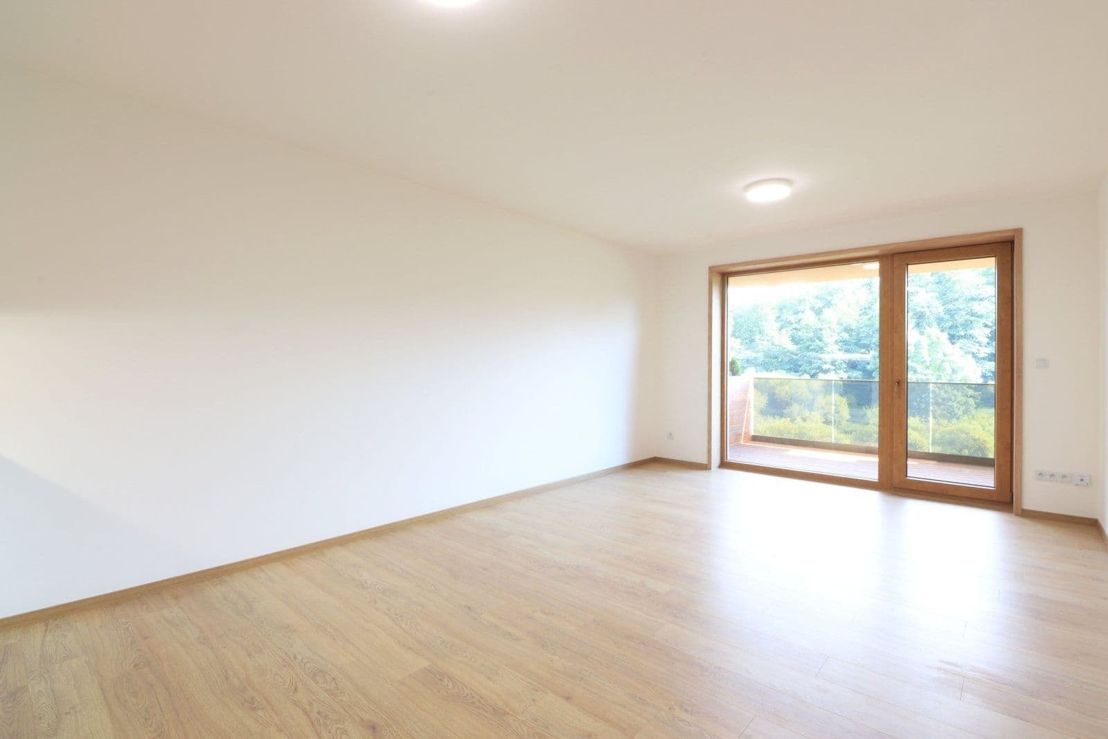 Prenájom bytu 1-izbový 37 m², Lázeňská, Slaný, Středočeský kraj Prenájom bytu 1-izbový 37 m², Lázeňská, Slaný, Středočeský kraj