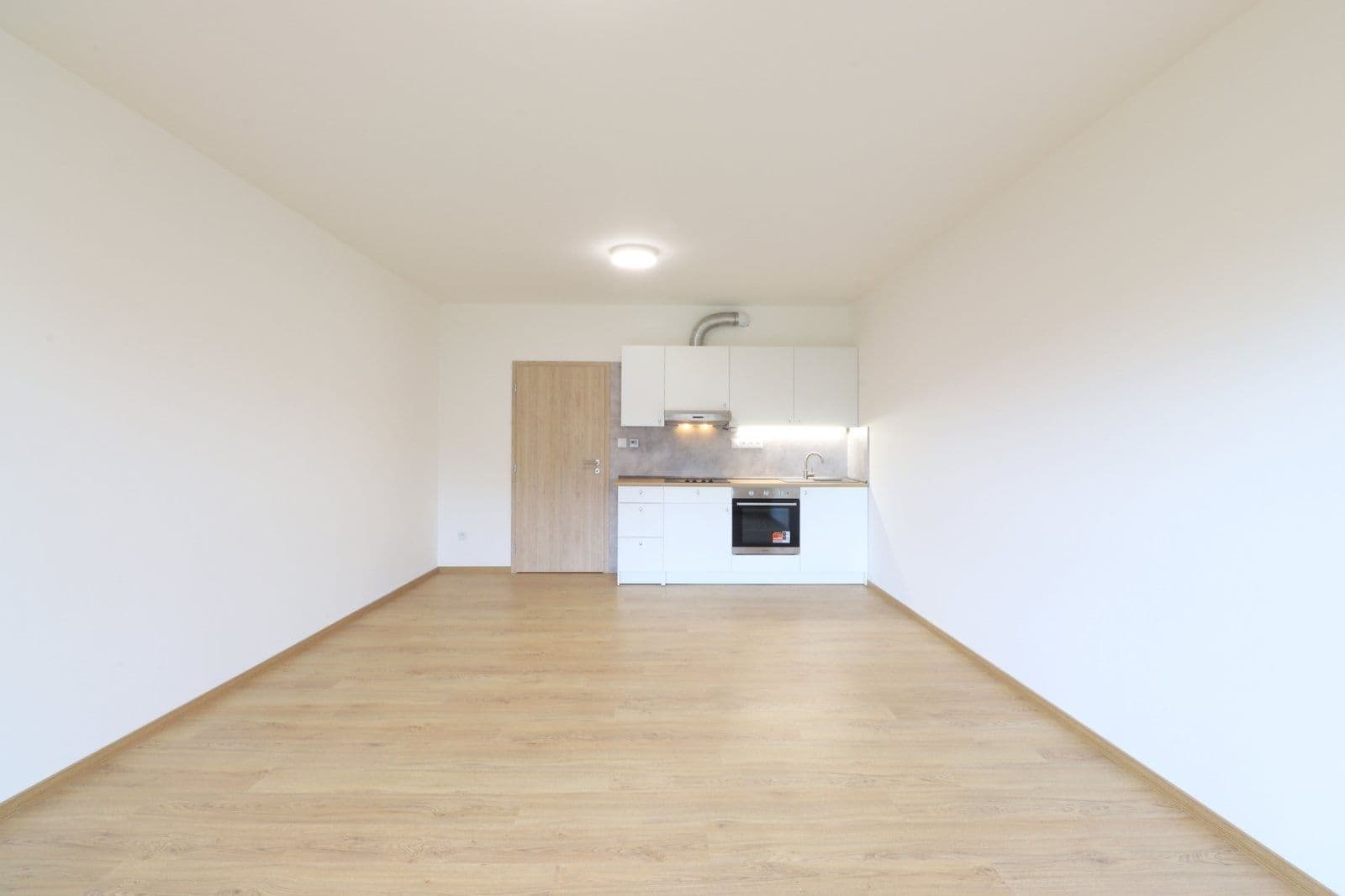 Prenájom bytu 1-izbový 37 m², Lázeňská, Slaný, Středočeský kraj Prenájom bytu 1-izbový 37 m², Lázeňská, Slaný, Středočeský kraj