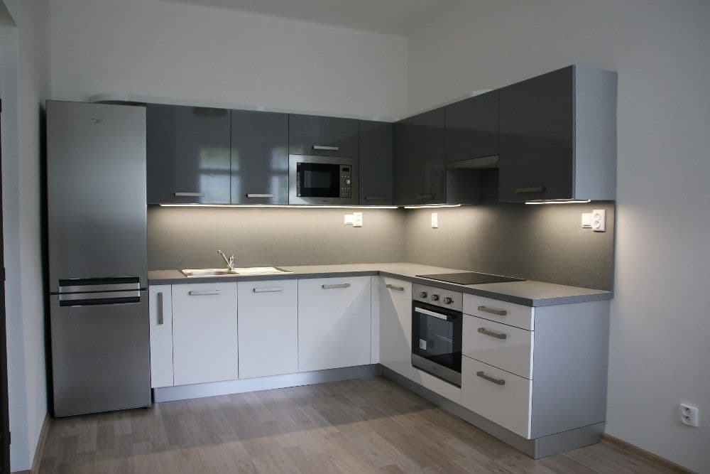 Prenájom bytu 2-izbový 73 m², Na Okrouhlíku, Praha, Praha Prenájom bytu 2-izbový 73 m², Na Okrouhlíku, Praha, Praha