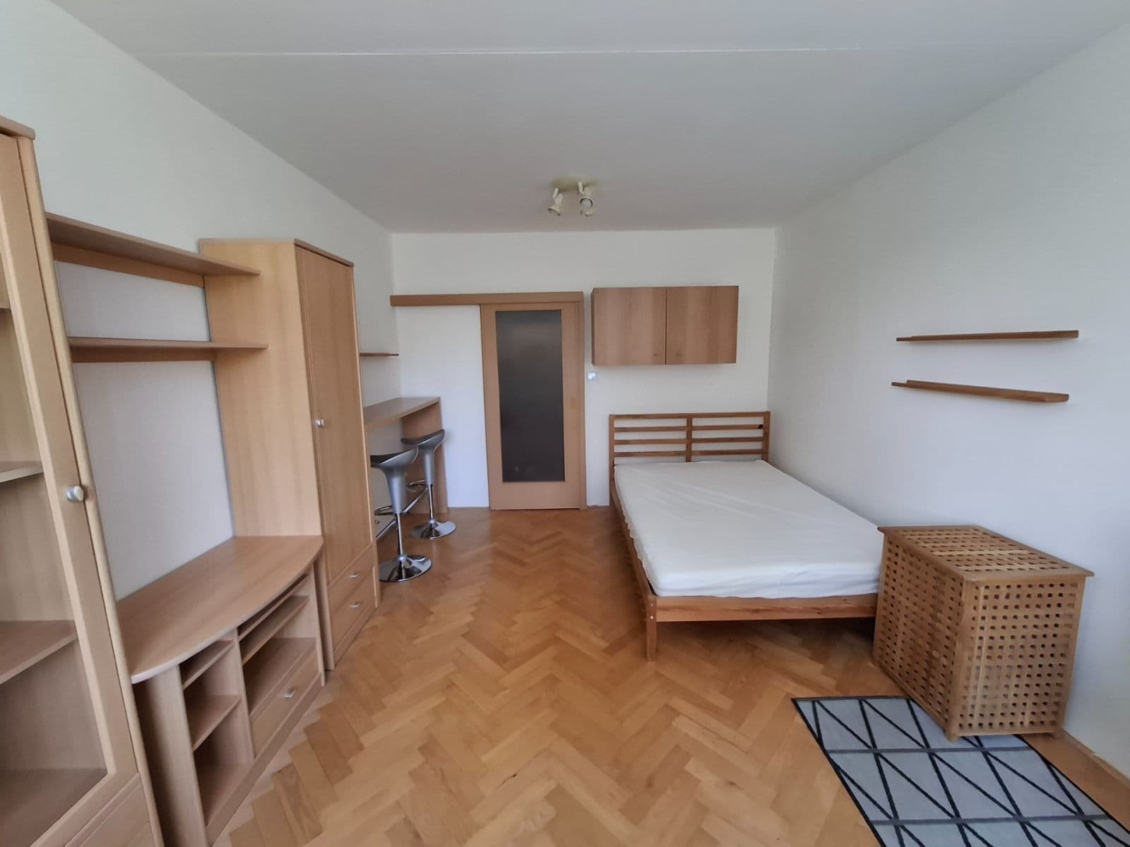Prenájom bytu 1-izbový 28 m², Palackého třída, Brno, Jihomoravský kraj Prenájom bytu 1-izbový 28 m², Palackého třída, Brno, Jihomoravský kraj