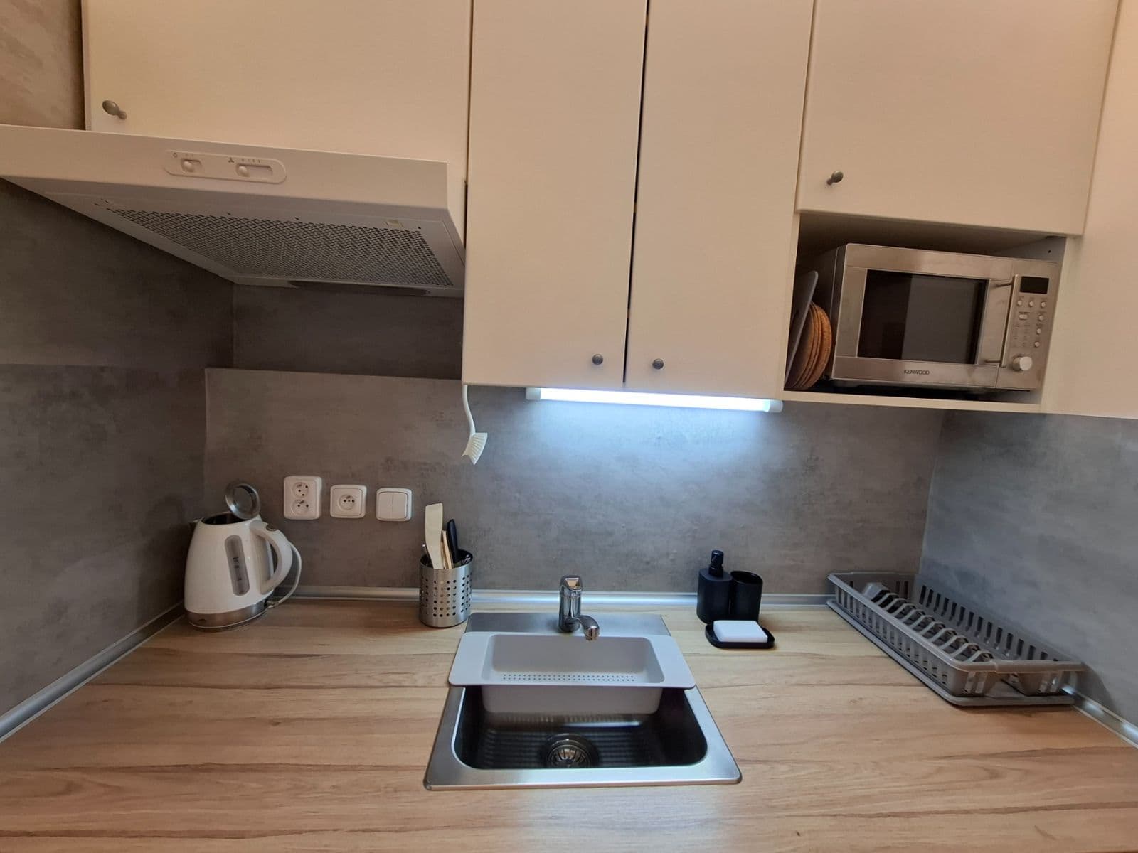 Prenájom bytu 1-izbový 28 m², Palackého třída, Brno, Jihomoravský kraj Prenájom bytu 1-izbový 28 m², Palackého třída, Brno, Jihomoravský kraj