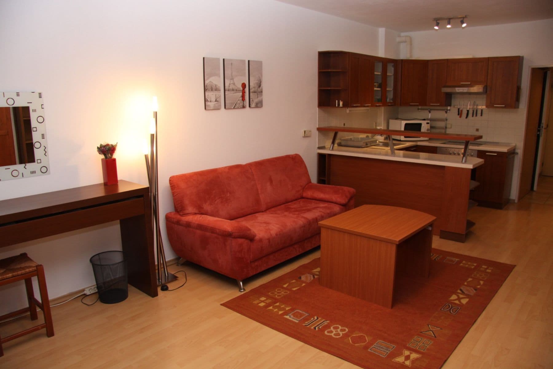 Prenájom bytu 1-izbový 40 m², Vídeňská, Brno, Jihomoravský kraj Prenájom bytu 1-izbový 40 m², Vídeňská, Brno, Jihomoravský kraj