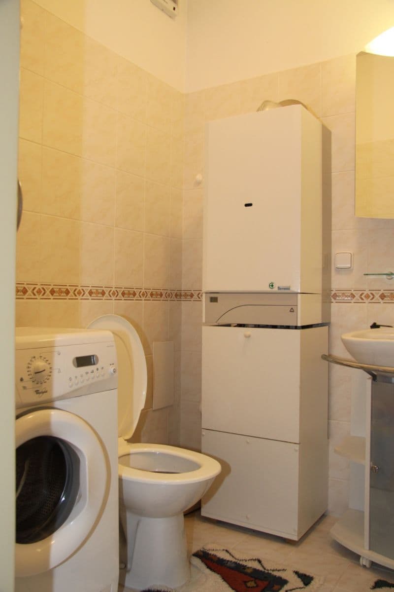 Prenájom bytu 1-izbový 40 m², Vídeňská, Brno, Jihomoravský kraj Prenájom bytu 1-izbový 40 m², Vídeňská, Brno, Jihomoravský kraj