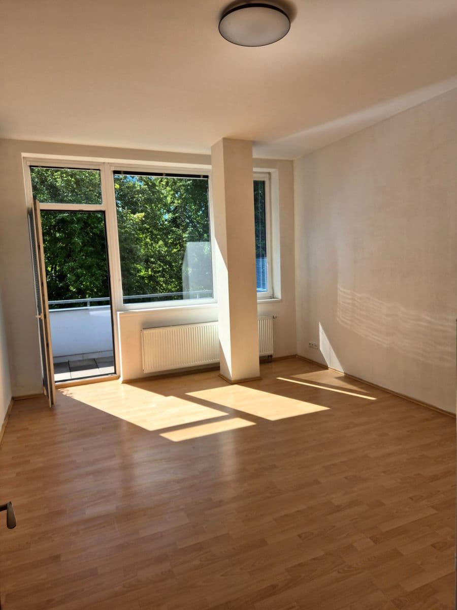 Prenájom bytu 1-izbový 33 m², Kudrnova, Praha, Praha Prenájom bytu 1-izbový 33 m², Kudrnova, Praha, Praha