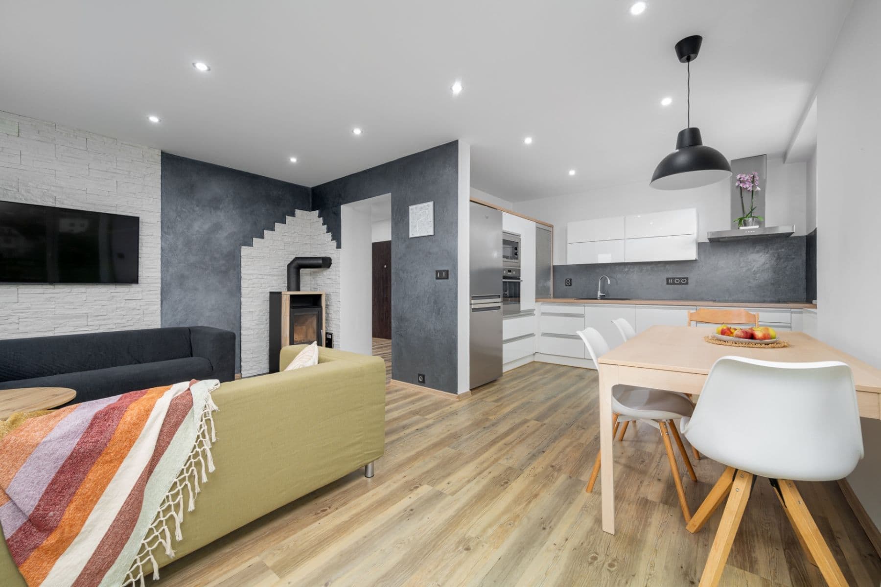 Predaj bytu 3-izbový 96 m², Na Valech, Liberec, Liberecký kraj Predaj bytu 3-izbový 96 m², Na Valech, Liberec, Liberecký kraj