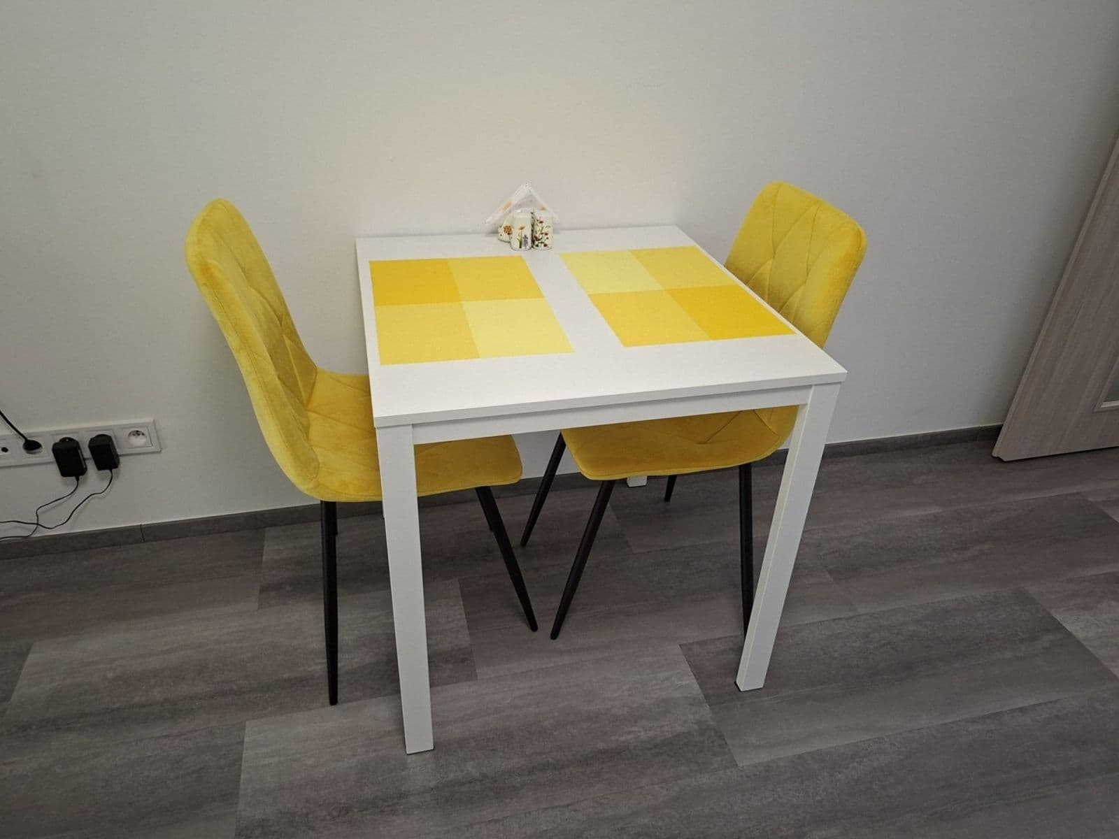 Prenájom bytu 1-izbový 32 m², Frištenského, Olomouc, Olomoucký kraj Prenájom bytu 1-izbový 32 m², Frištenského, Olomouc, Olomoucký kraj