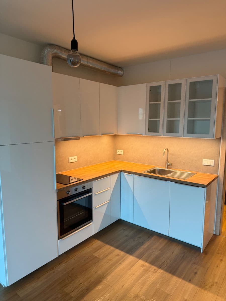 Prenájom bytu 2-izbový 49 m², Dřevčická, Brandýs nad Labem-Stará Boleslav, Středočeský kraj Prenájom bytu 2-izbový 49 m², Dřevčická, Brandýs nad Labem-Stará Boleslav, Středočeský kraj