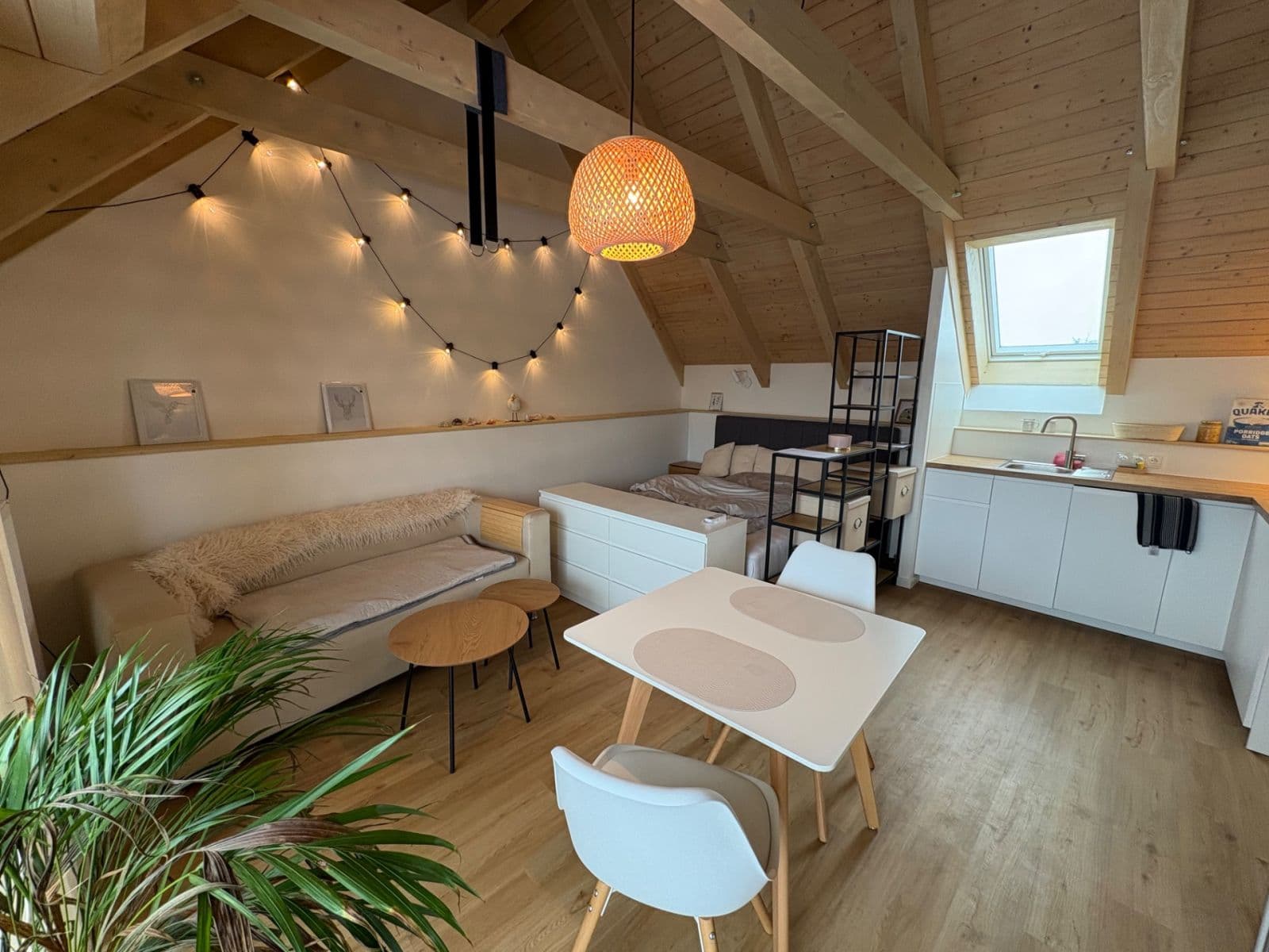 Prenájom bytu 1-izbový 31 m², Národních hrdinů, Praha, Praha Prenájom bytu 1-izbový 31 m², Národních hrdinů, Praha, Praha