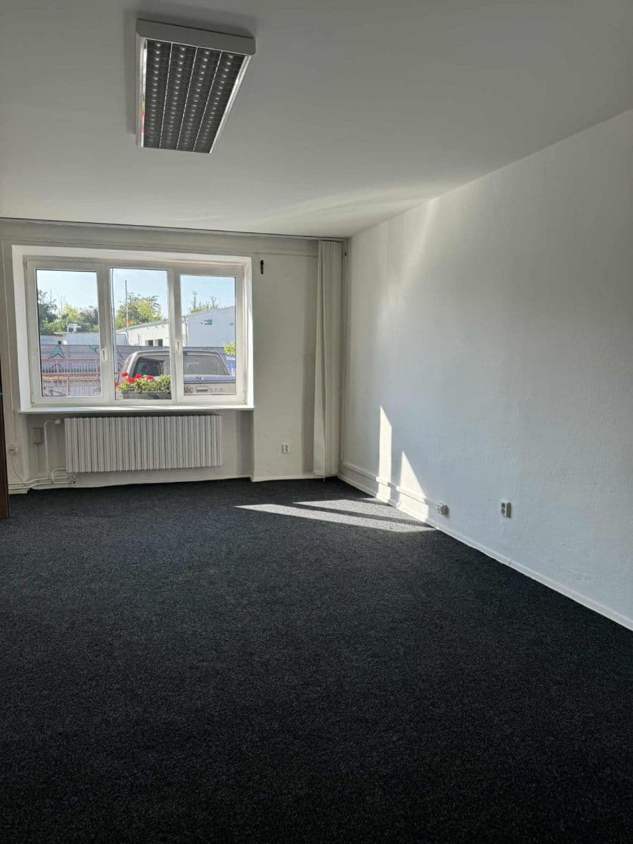 Prenájom kancelárie 45 m², Sokolova, Brno, Jihomoravský kraj Prenájom kancelárie 45 m², Sokolova, Brno, Jihomoravský kraj