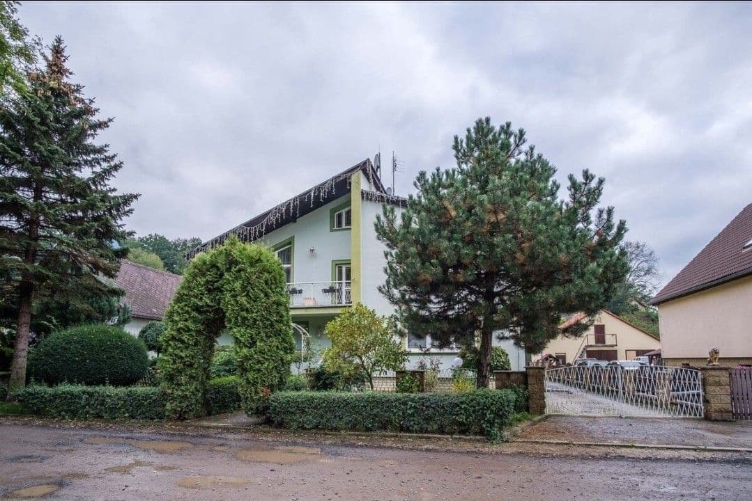 Predaj domu 440 m², pozemek 913 m², Údolní, Úštěk, Ústecký kraj Predaj domu 440 m², pozemek 913 m², Údolní, Úštěk, Ústecký kraj