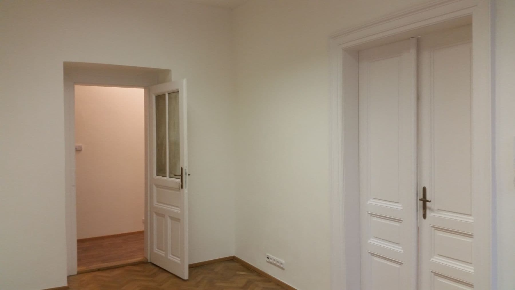 Prenájom bytu 2-izbový 45 m², Vinohradská, Praha, Praha Prenájom bytu 2-izbový 45 m², Vinohradská, Praha, Praha