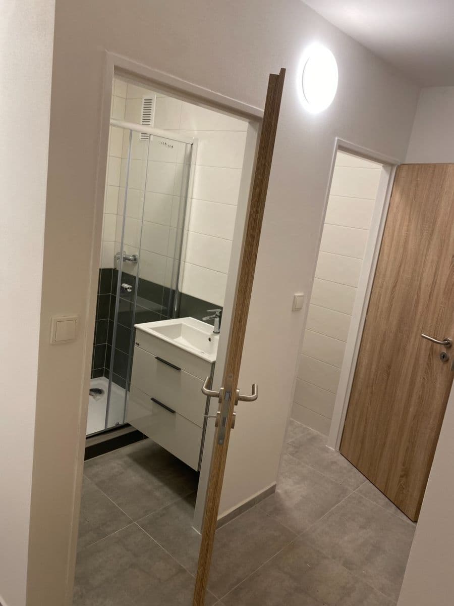 Prenájom bytu 1-izbový 34 m², Fügnerova, Poděbrady, Středočeský kraj Prenájom bytu 1-izbový 34 m², Fügnerova, Poděbrady, Středočeský kraj