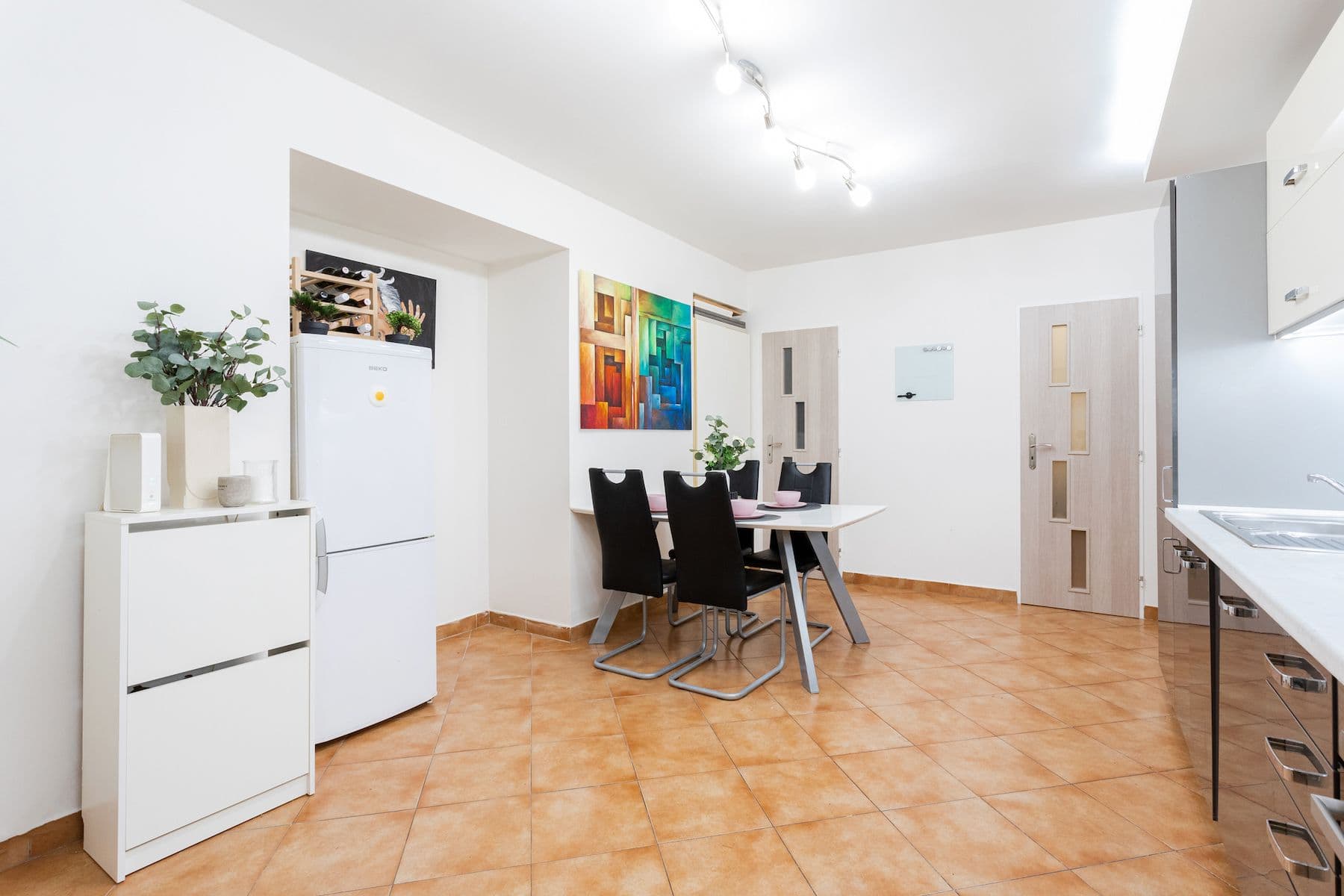 Predaj bytu 1-izbový 48 m², Finská, Praha, Praha Predaj bytu 1-izbový 48 m², Finská, Praha, Praha