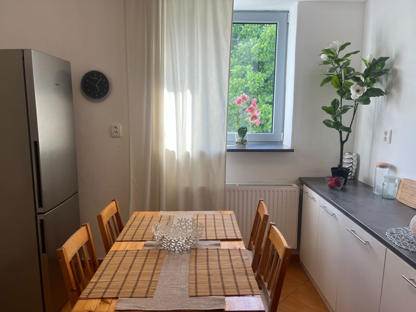 Prenájom bytu 3-izbový 115 m², Alojzov, Olomoucký kraj Prenájom bytu 3-izbový 115 m², Alojzov, Olomoucký kraj