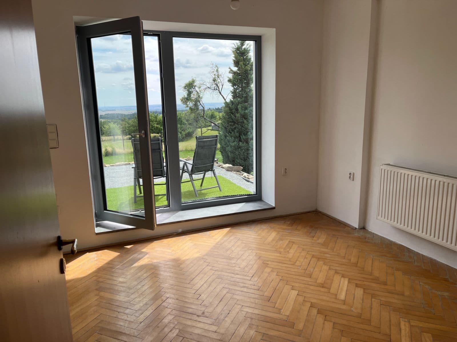 Prenájom bytu 3-izbový 115 m², Alojzov, Olomoucký kraj Prenájom bytu 3-izbový 115 m², Alojzov, Olomoucký kraj