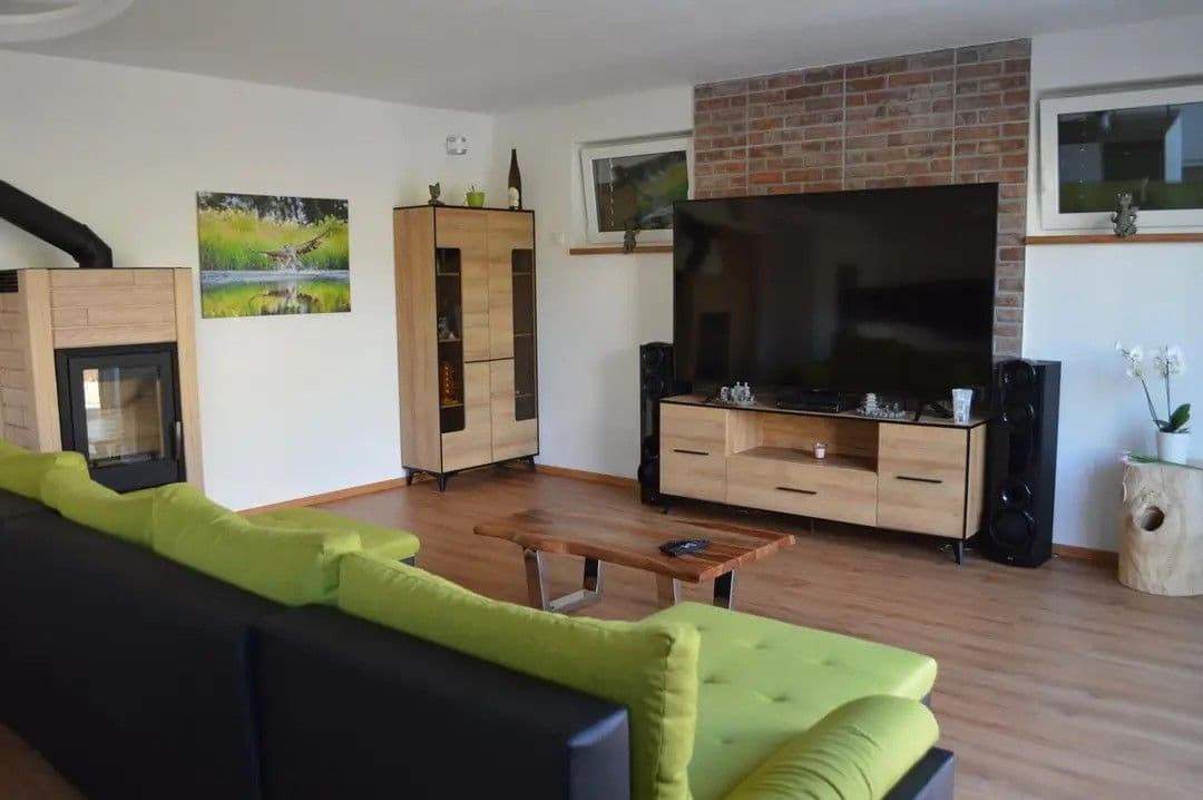 Predaj domu 229 m², pozemek 834 m², U Skalky, Veleň, Středočeský kraj Predaj domu 229 m², pozemek 834 m², U Skalky, Veleň, Středočeský kraj