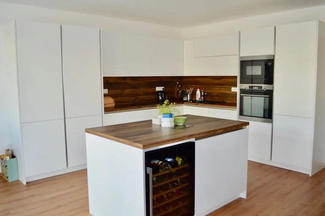 Predaj domu 229 m², pozemek 834 m², U Skalky, Veleň, Středočeský kraj Predaj domu 229 m², pozemek 834 m², U Skalky, Veleň, Středočeský kraj