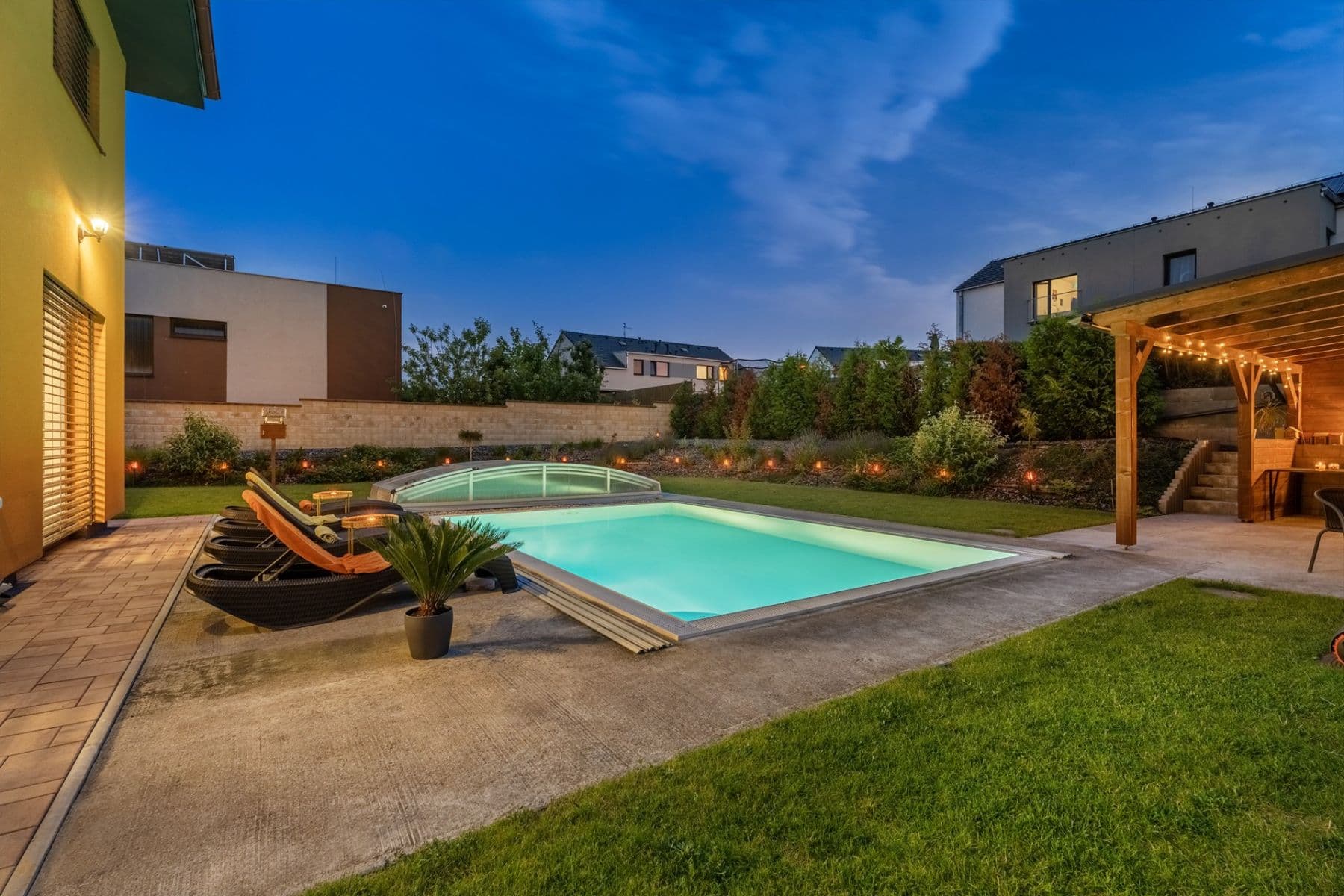 Predaj domu 229 m², pozemek 834 m², U Skalky, Veleň, Středočeský kraj Predaj domu 229 m², pozemek 834 m², U Skalky, Veleň, Středočeský kraj