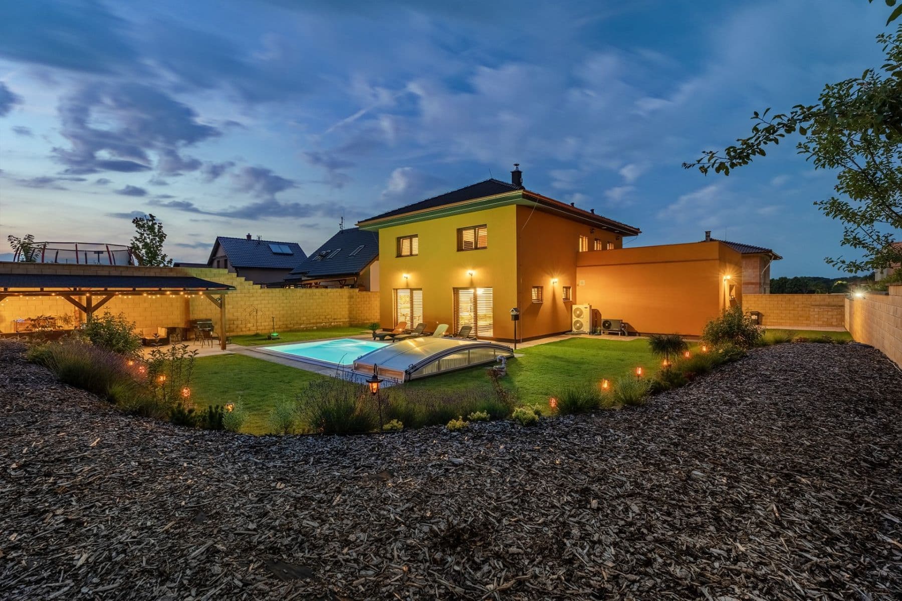 Predaj domu 229 m², pozemek 834 m², U Skalky, Veleň, Středočeský kraj Predaj domu 229 m², pozemek 834 m², U Skalky, Veleň, Středočeský kraj