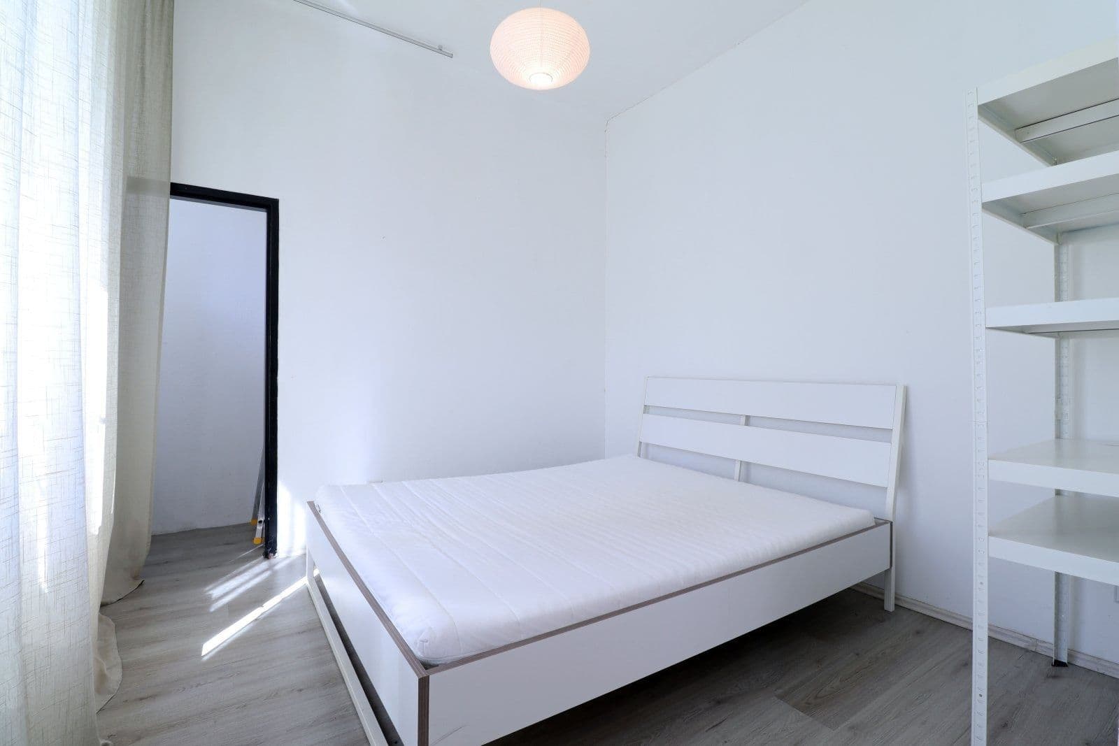 Prenájom bytu 2-izbový 47 m², 5. května, Praha, Praha Prenájom bytu 2-izbový 47 m², 5. května, Praha, Praha