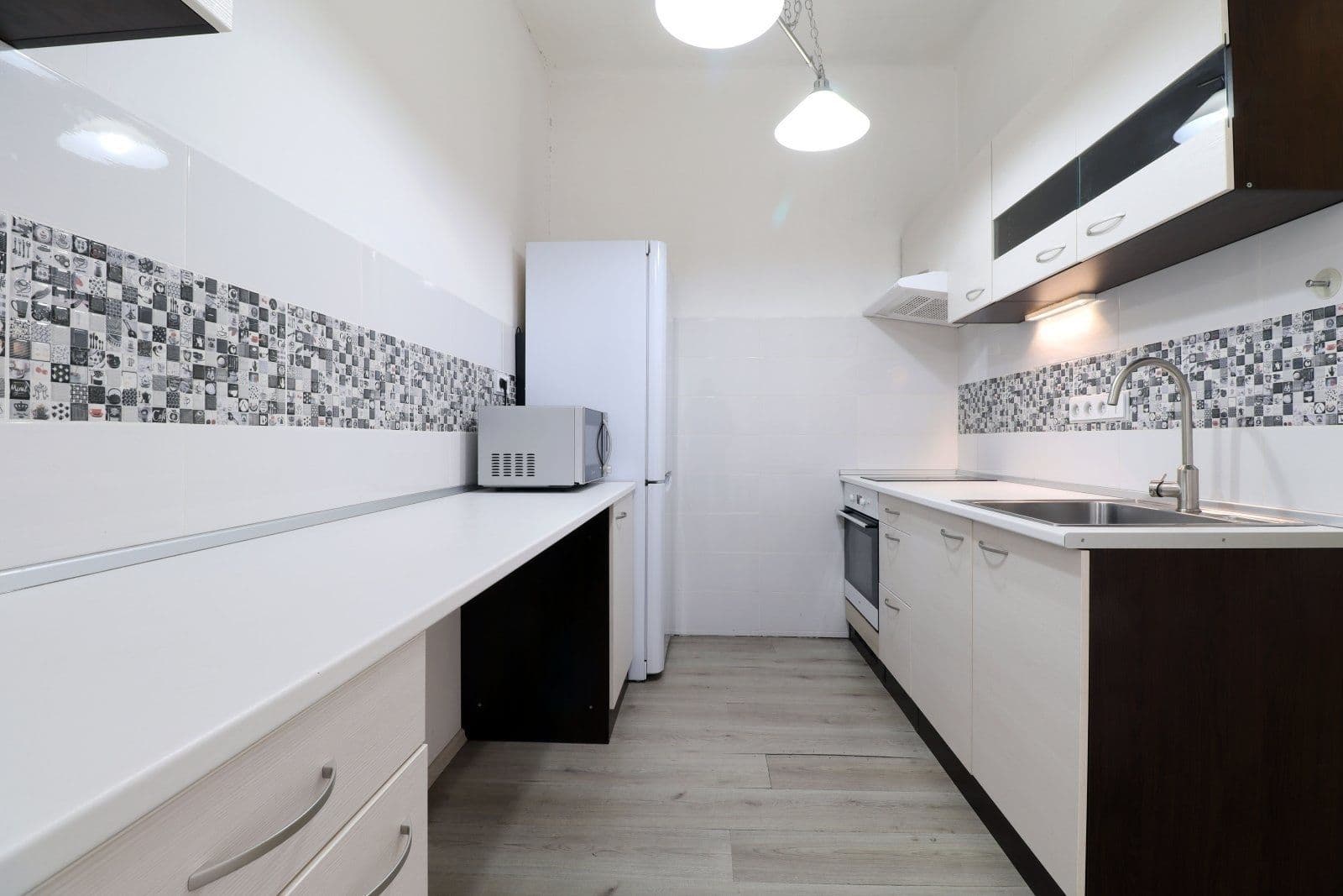 Prenájom bytu 2-izbový 47 m², 5. května, Praha, Praha Prenájom bytu 2-izbový 47 m², 5. května, Praha, Praha