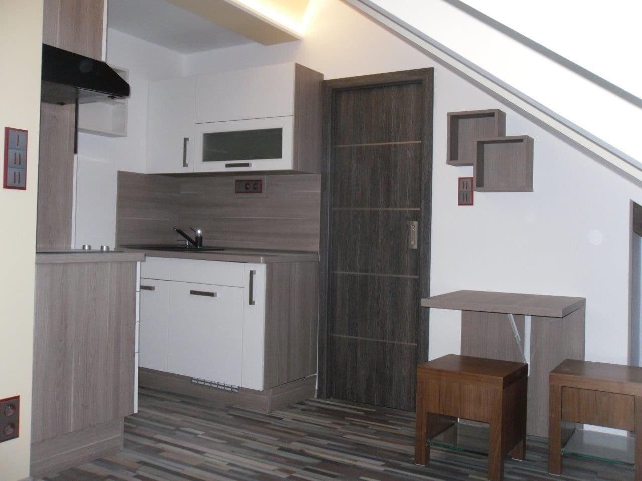 Prenájom bytu 1-izbový 28 m², V Zámku, Pozořice, Jihomoravský kraj Prenájom bytu 1-izbový 28 m², V Zámku, Pozořice, Jihomoravský kraj