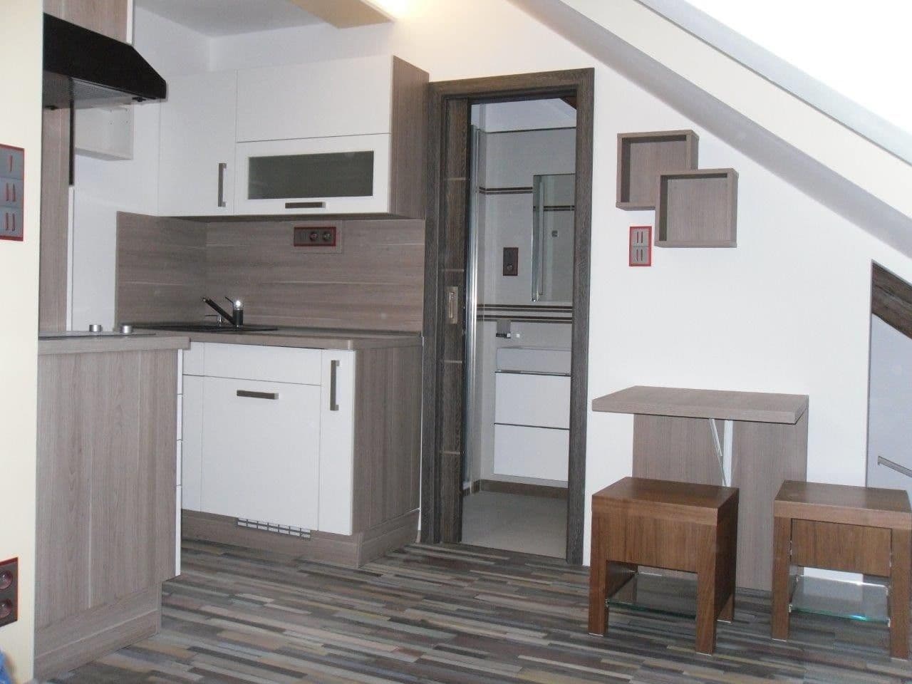 Prenájom bytu 1-izbový 28 m², V Zámku, Pozořice, Jihomoravský kraj Prenájom bytu 1-izbový 28 m², V Zámku, Pozořice, Jihomoravský kraj