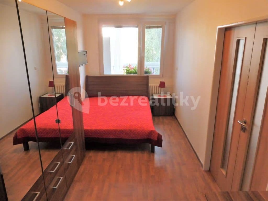 Prenájom bytu 3-izbový 75 m², Lešenská, Praha, Praha Prenájom bytu 3-izbový 75 m², Lešenská, Praha, Praha