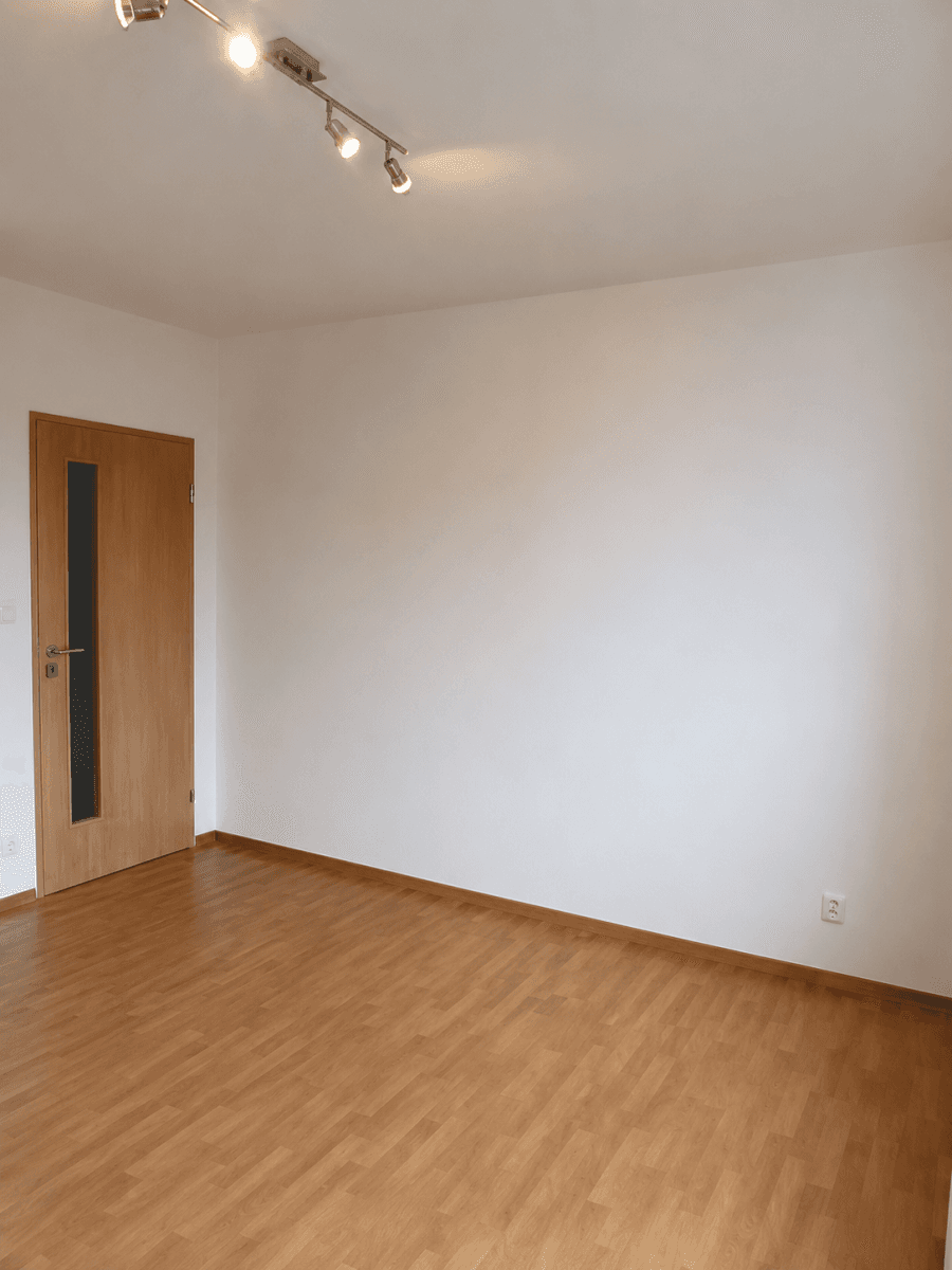 Prenájom bytu 3-izbový 75 m², Lešenská, Praha, Praha Prenájom bytu 3-izbový 75 m², Lešenská, Praha, Praha