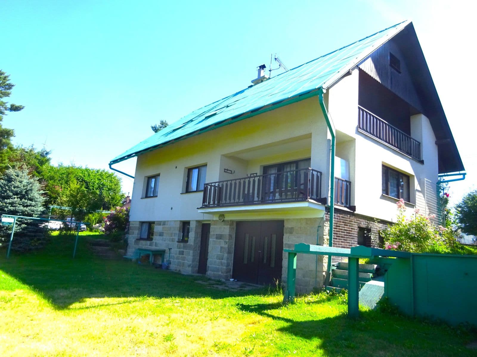 Predaj domu 260 m², pozemek 1.263 m², Zásada, Liberecký kraj Predaj domu 260 m², pozemek 1.263 m², Zásada, Liberecký kraj