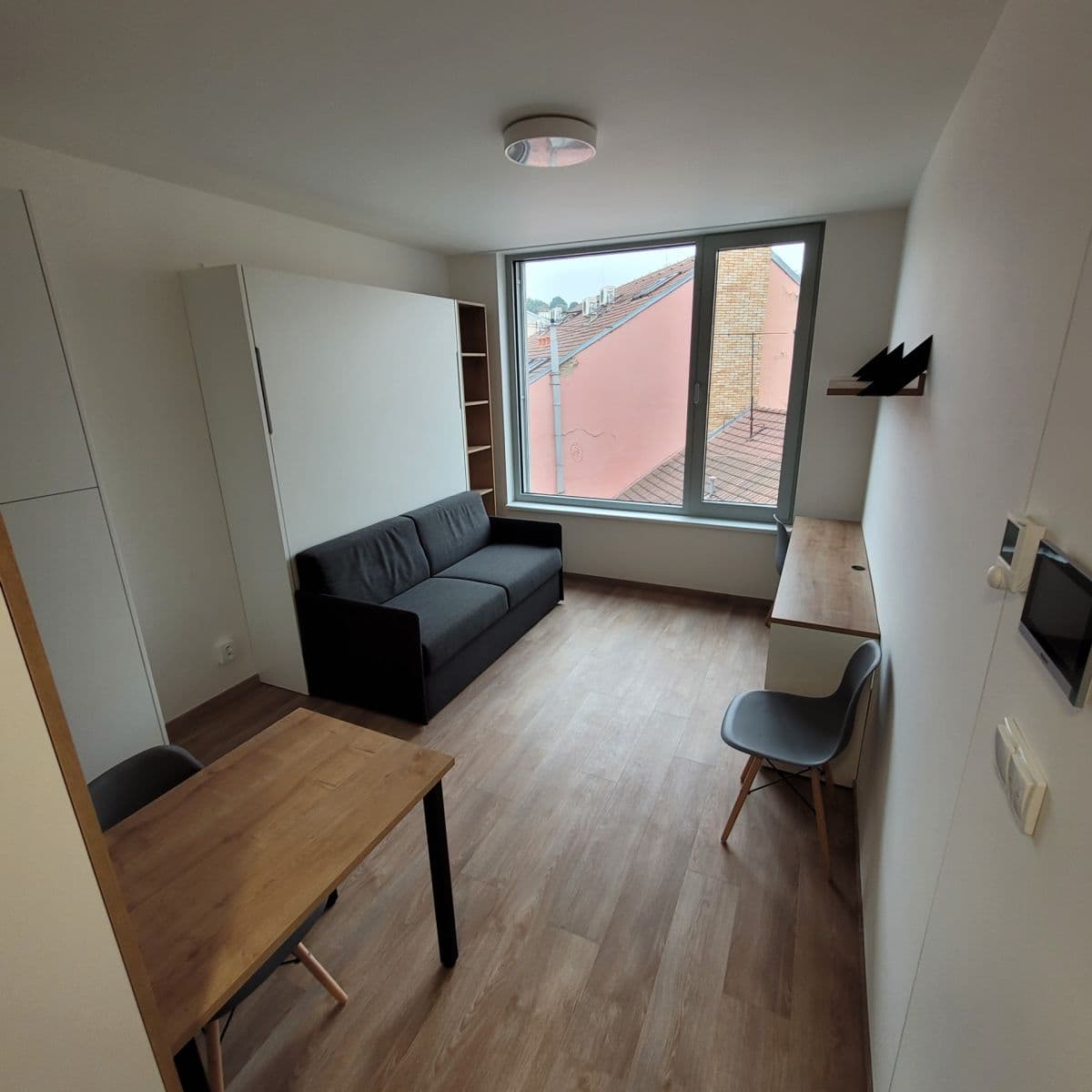 Prenájom bytu 1-izbový 22 m², Plzeňská, Praha, Praha Prenájom bytu 1-izbový 22 m², Plzeňská, Praha, Praha