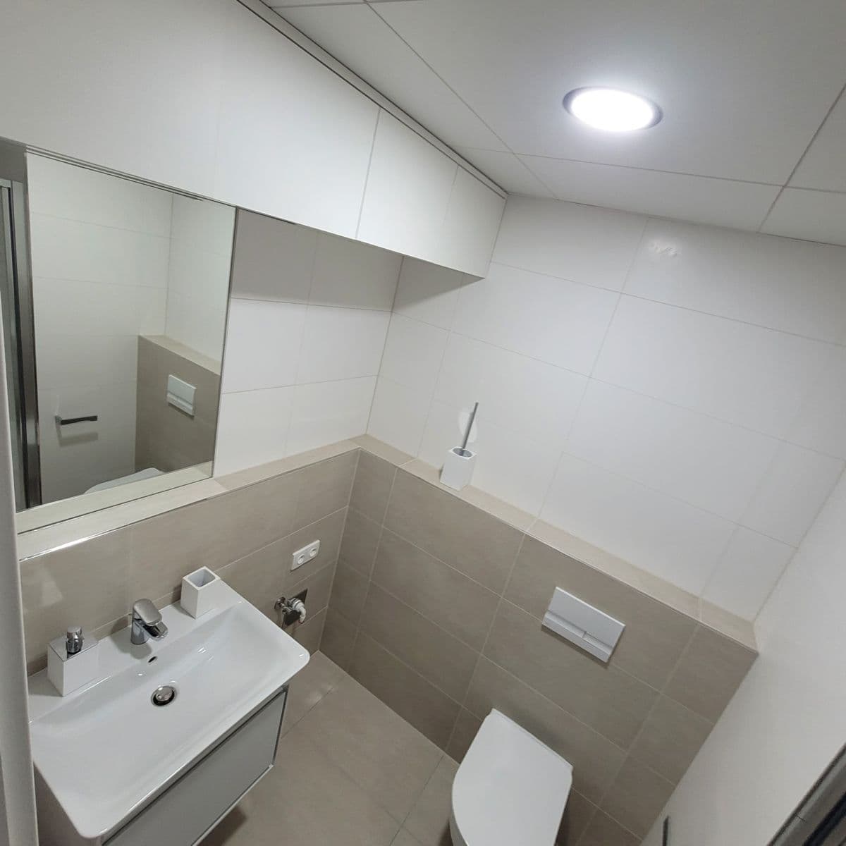 Prenájom bytu 1-izbový 22 m², Plzeňská, Praha, Praha Prenájom bytu 1-izbový 22 m², Plzeňská, Praha, Praha