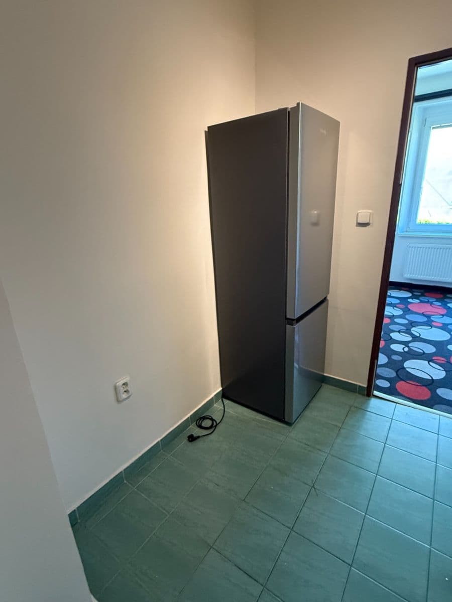 Prenájom bytu 2-izbový 43 m², U Svépomoci, Praha, Praha Prenájom bytu 2-izbový 43 m², U Svépomoci, Praha, Praha