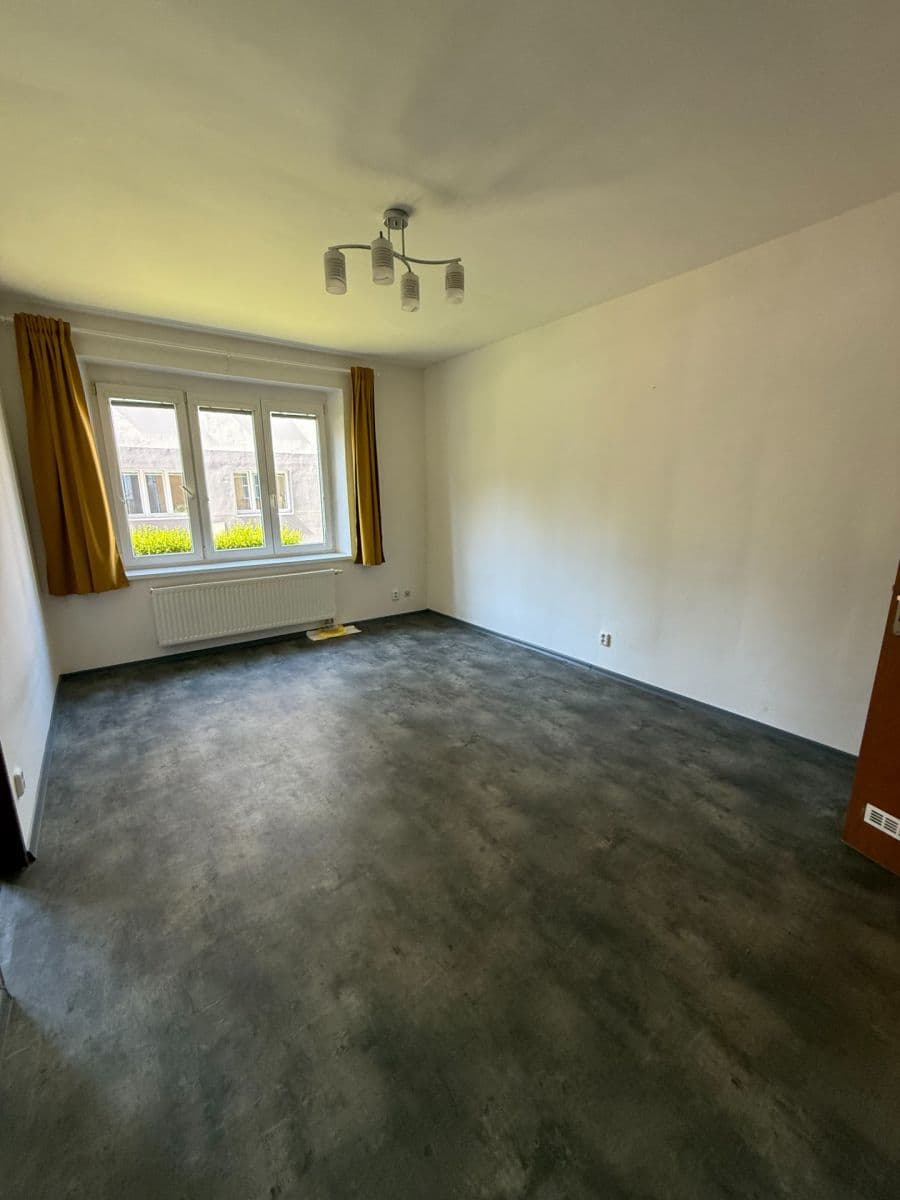 Prenájom bytu 2-izbový 43 m², U Svépomoci, Praha, Praha Prenájom bytu 2-izbový 43 m², U Svépomoci, Praha, Praha
