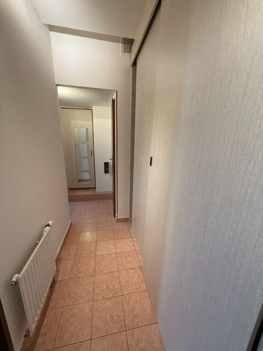 Prenájom bytu 2-izbový 43 m², U Svépomoci, Praha, Praha Prenájom bytu 2-izbový 43 m², U Svépomoci, Praha, Praha