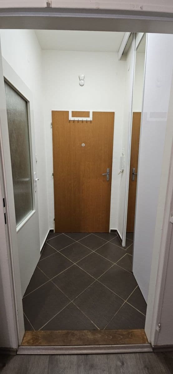 Prenájom bytu 1-izbový 26 m², Sokolovská, Praha, Praha Prenájom bytu 1-izbový 26 m², Sokolovská, Praha, Praha
