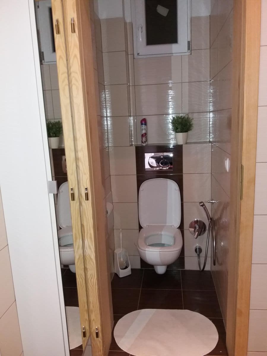 Prenájom bytu 3-izbový 80 m², Seifertova, Praha, Praha Prenájom bytu 3-izbový 80 m², Seifertova, Praha, Praha