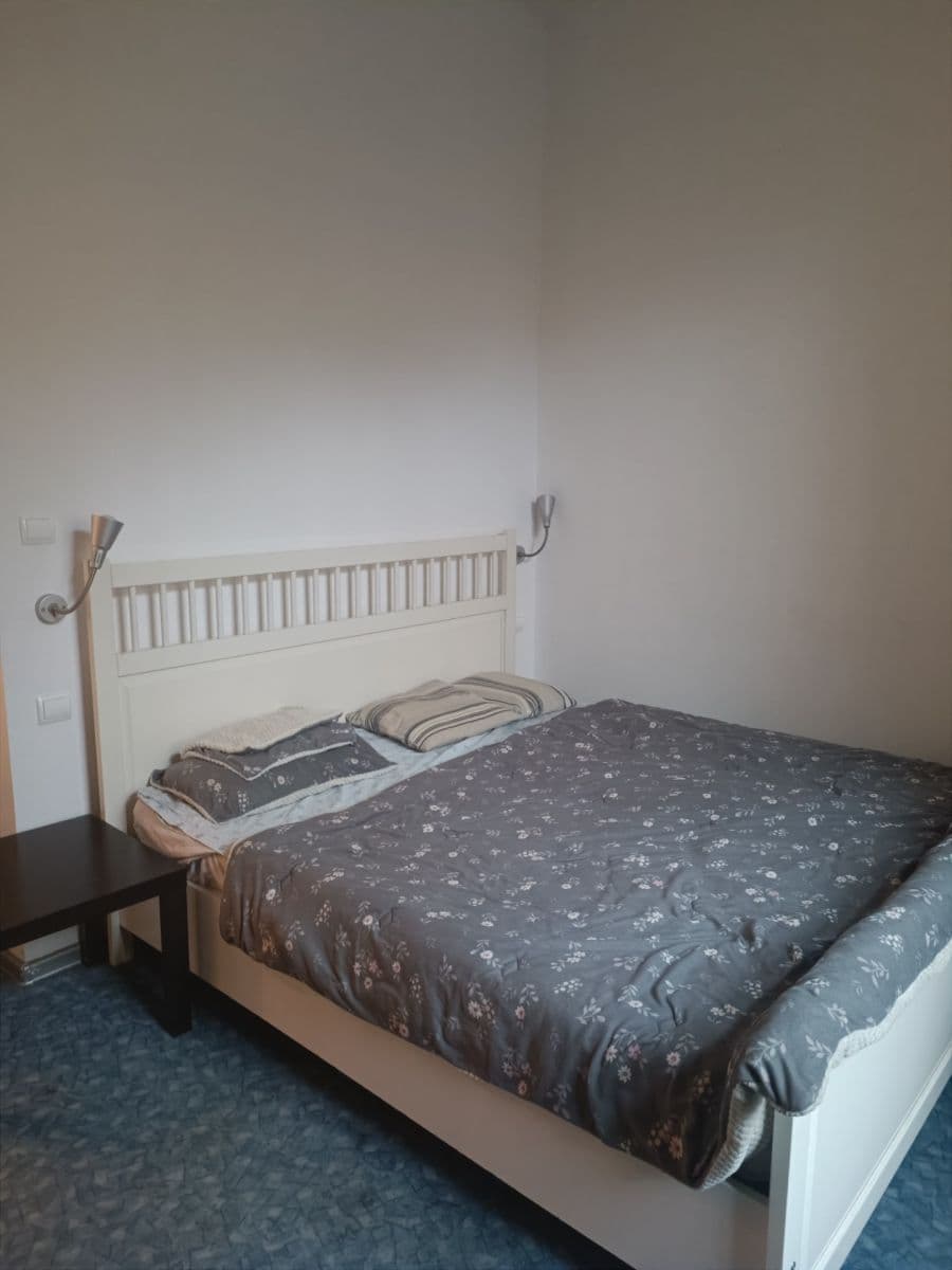 Prenájom bytu 3-izbový 80 m², Seifertova, Praha, Praha Prenájom bytu 3-izbový 80 m², Seifertova, Praha, Praha