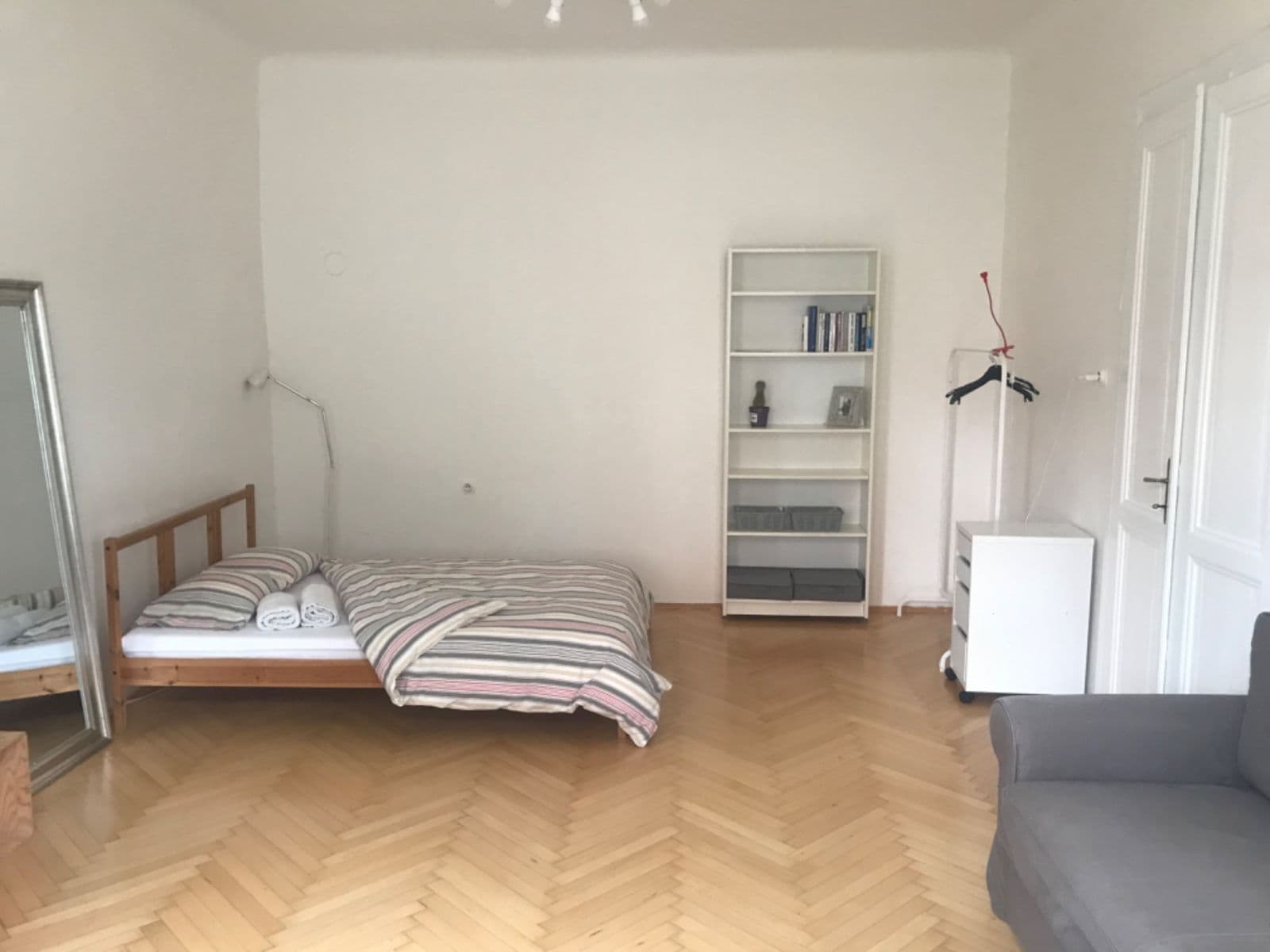 Prenájom bytu 2-izbový 48 m², U Průhonu, Praha, Praha Prenájom bytu 2-izbový 48 m², U Průhonu, Praha, Praha