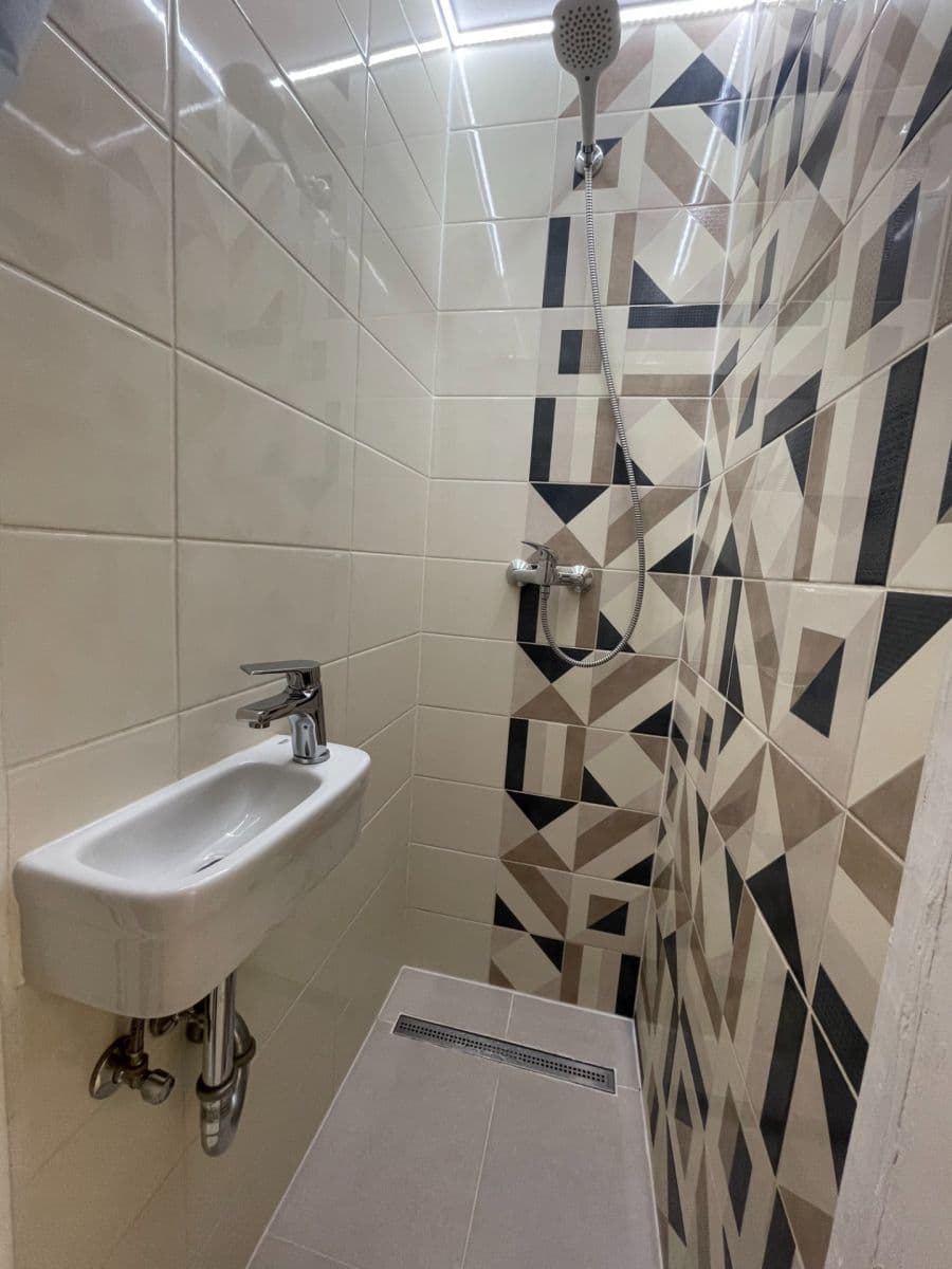 Prenájom bytu 2-izbový 48 m², U Průhonu, Praha, Praha Prenájom bytu 2-izbový 48 m², U Průhonu, Praha, Praha