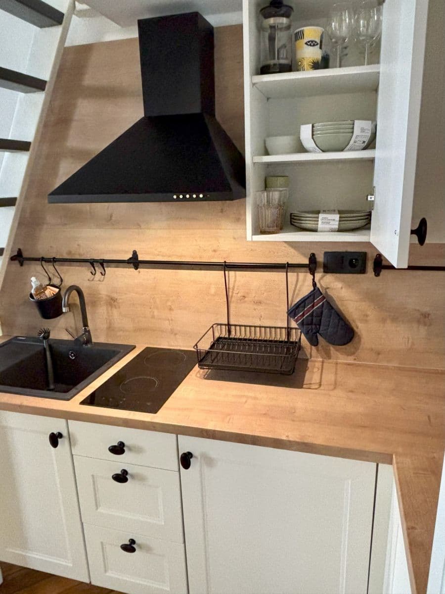 Prenájom bytu 1-izbový 35 m², Pernerova, Praha, Praha Prenájom bytu 1-izbový 35 m², Pernerova, Praha, Praha
