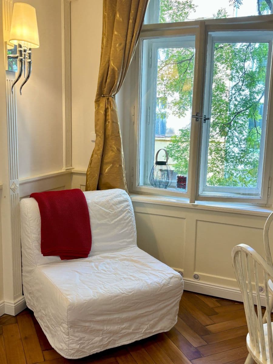 Prenájom bytu 1-izbový 35 m², Pernerova, Praha, Praha Prenájom bytu 1-izbový 35 m², Pernerova, Praha, Praha