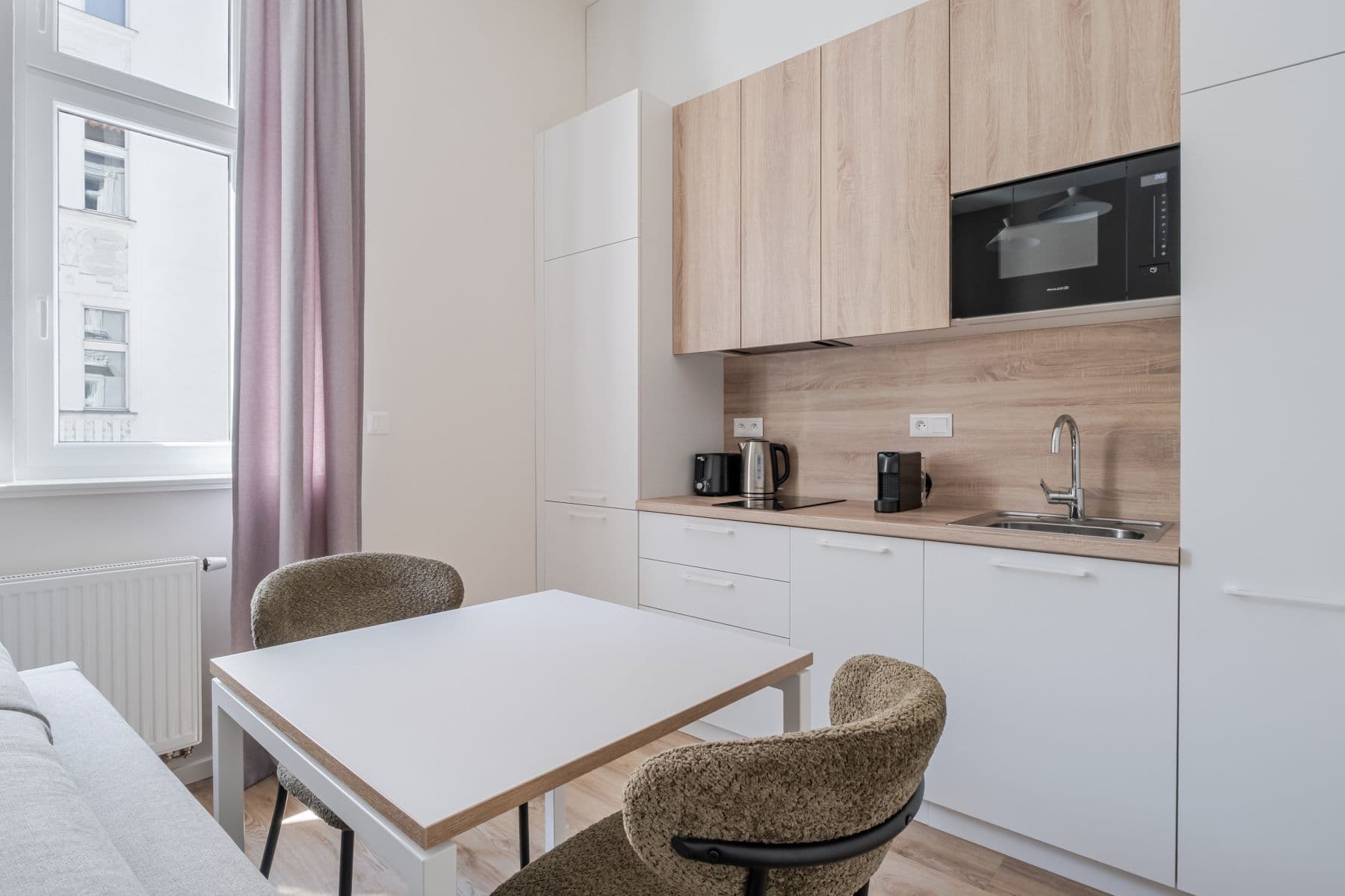 Prenájom bytu 43 m², Veletržní, Praha, Praha Prenájom bytu 43 m², Veletržní, Praha, Praha