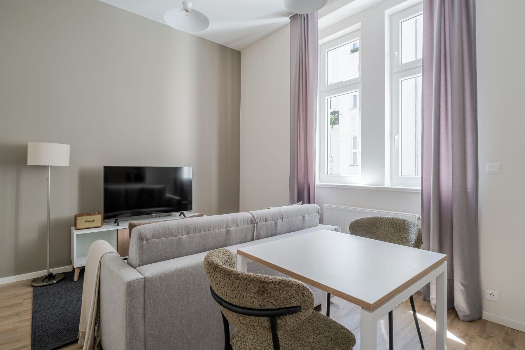 Prenájom bytu 43 m², Veletržní, Praha, Praha Prenájom bytu 43 m², Veletržní, Praha, Praha