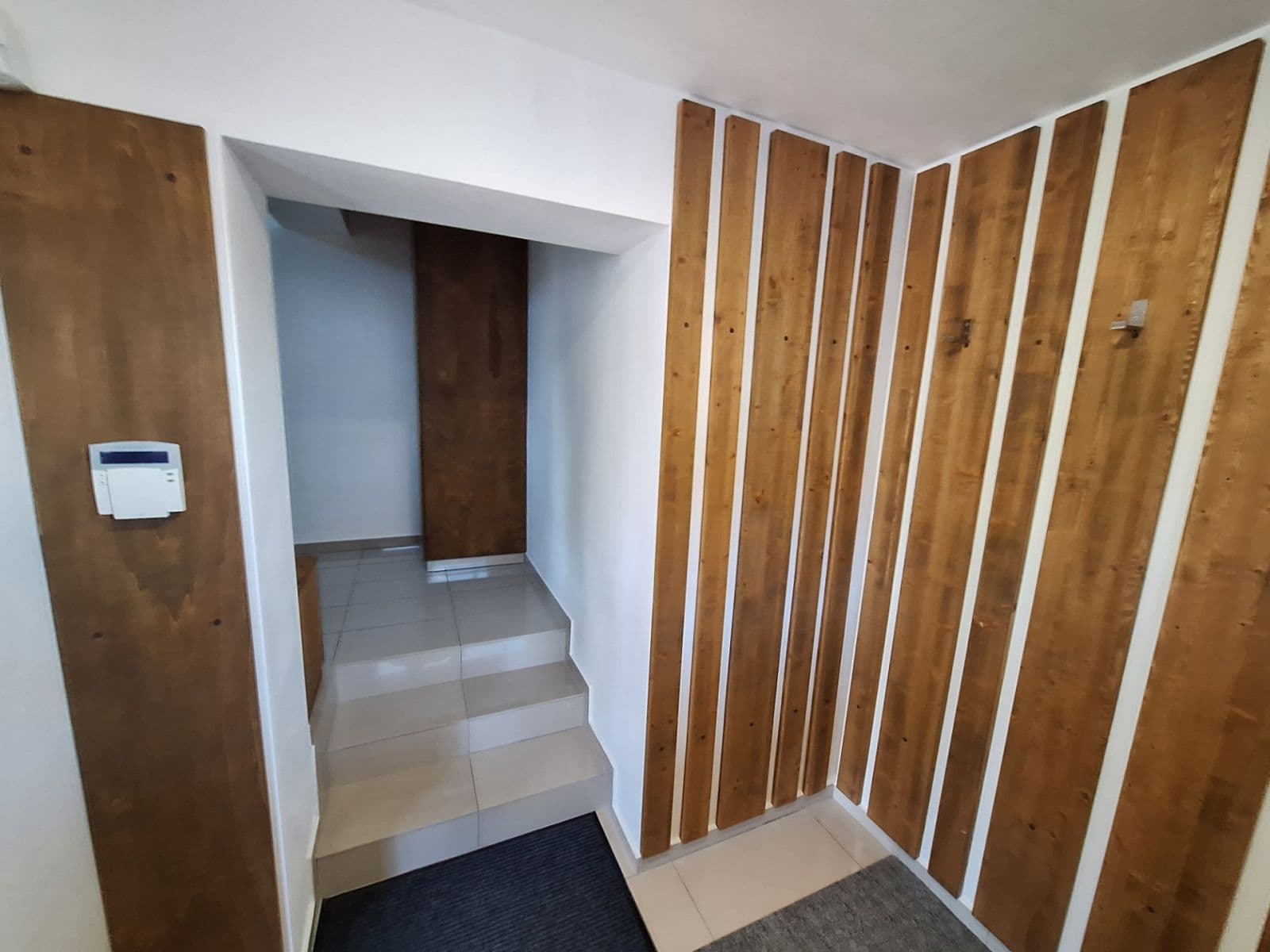 Predaj domu 318 m², pozemek 631 m², Lazná, Liptovský Mikuláš, Žilinský kraj Predaj domu 318 m², pozemek 631 m², Lazná, Liptovský Mikuláš, Žilinský kraj