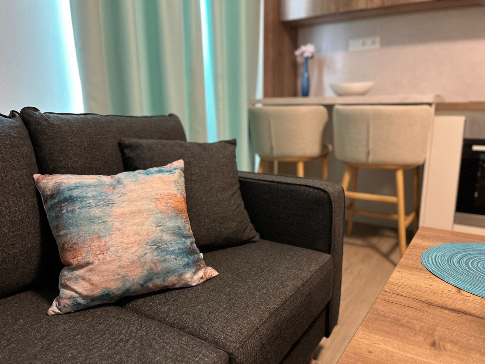 Prenájom bytu 2-izbový 40 m², Tlustého, Praha, Praha Prenájom bytu 2-izbový 40 m², Tlustého, Praha, Praha