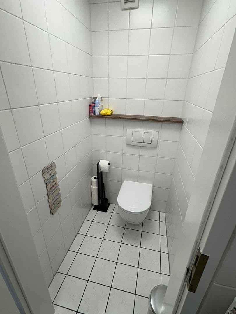 Prenájom nebytového priestoru 174 m², Bahnhofstrasse 41, Andernach, Porýnie-Falcko Prenájom nebytového priestoru 174 m², Bahnhofstrasse 41, Andernach, Porýnie-Falcko