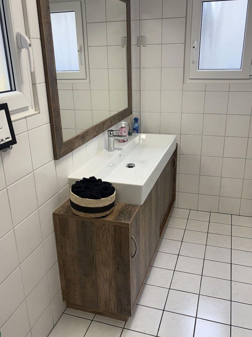 Prenájom nebytového priestoru 174 m², Bahnhofstrasse 41, Andernach, Porýnie-Falcko Prenájom nebytového priestoru 174 m², Bahnhofstrasse 41, Andernach, Porýnie-Falcko